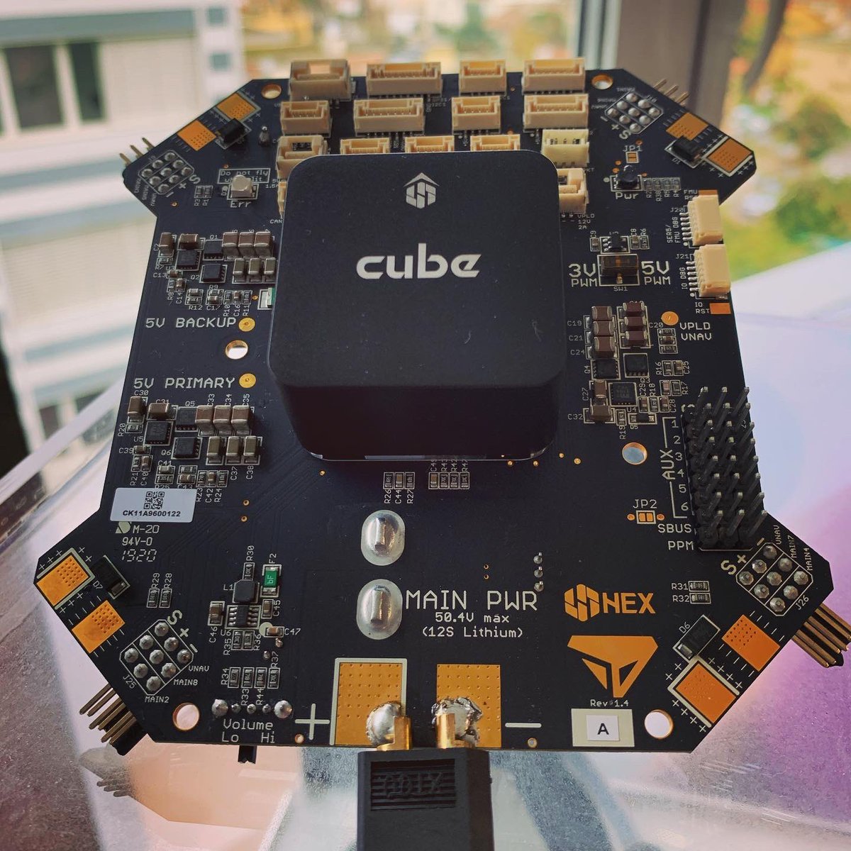 DBotix's tweet photo. 👉🏼 just received today from @Hexaero 💪
Special integration of #pixhawkcube.
KORE carrier board by @spektreworks .
Stay connected for more pics of final integration.
📌 comments with your feedback if your have ever use it.
#pixhawk #px4 #ardupilot #drone #drones #multirotors https://t.co/MN2T7wcDqG