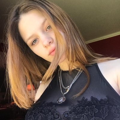 BrenBecca's tweet photo. #NuevaFotoDePerfil https://t.co/GOo8NSXAnc