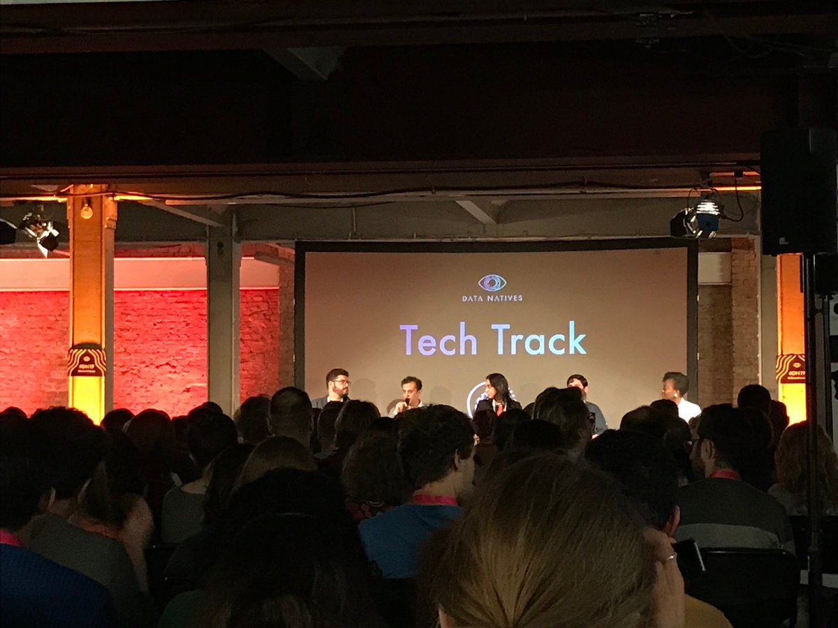 savedroidHQ's tweet photo. #HappeningNow is the @DataNativesCon where our very own Head of AI @dankonikolic will be revealing some stunning differences between machine and human intelligence. Now that's mind blowing!

#DN19 #teamsavedroid #AI https://t.co/GowQ1rsmK6