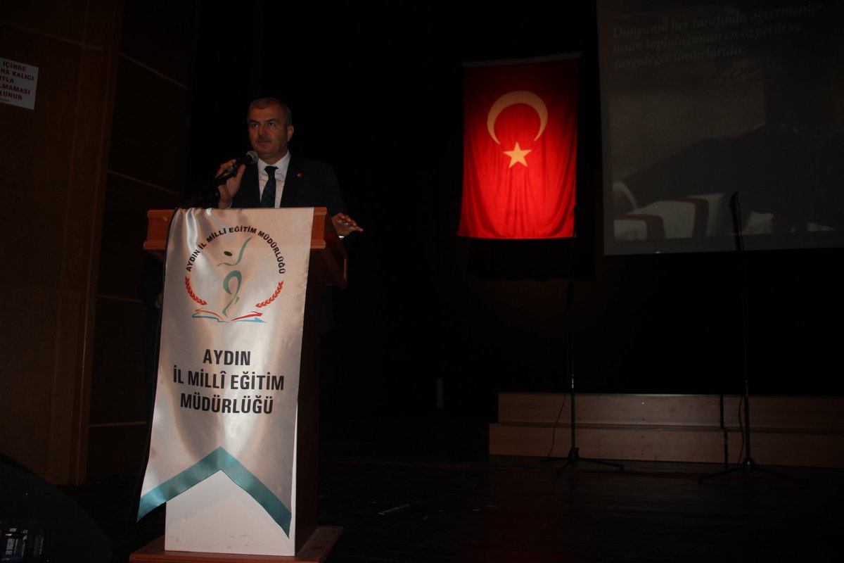 Aydin_MEM's tweet photo. İlimizde #24KasımÖğretmenlerGünü kutlandı.
👇 https://t.co/JR869UCXE6
@tcmeb @ziyaselcuk @yskosger @Seyfull30600277 @safran1958 @hmzaydg @okancbn @adnanboyaci @mebailesi2023 https://t.co/AGo9XcLXSp