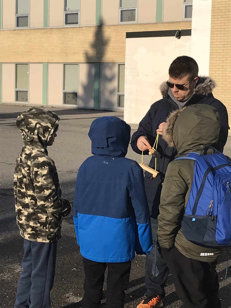 Using puzzles to foster relationship building outside our classroom. <a href="/monsieur_thorp/">Andrew Thorp</a> <a href="/McHughEduCentre/">M.F. McHugh Education Centre</a>