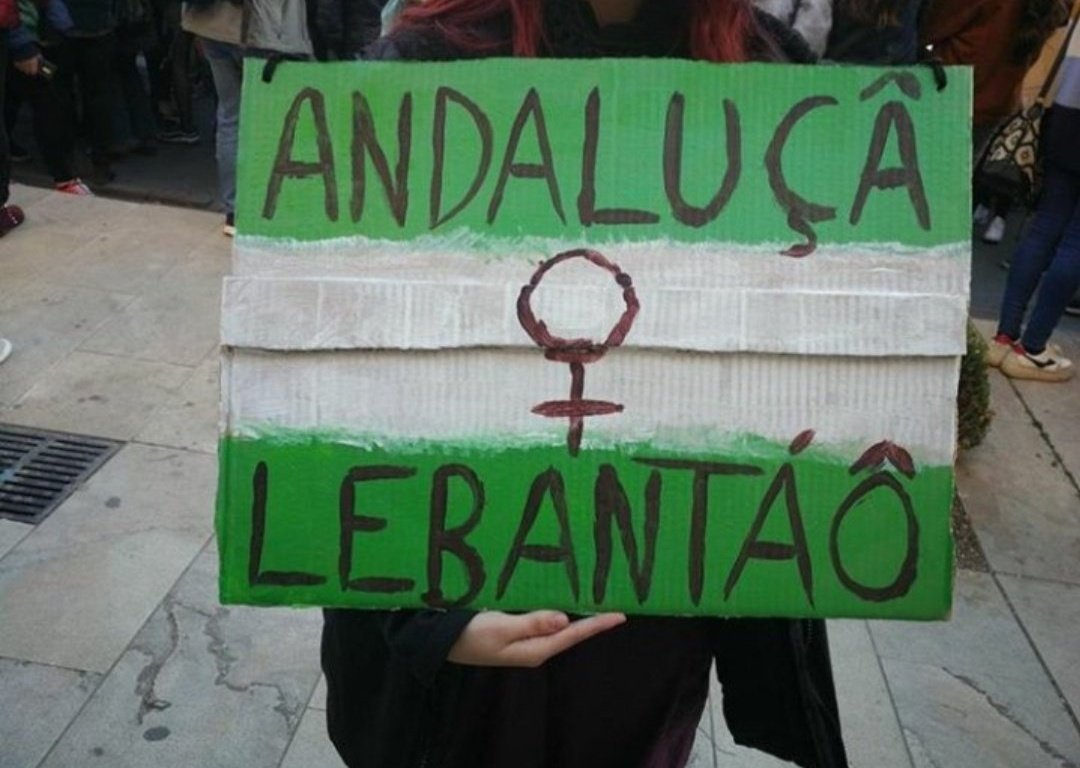 El andalûh y la curtura andaluça tamién tan preçentê en la luxa de lâ muherê por la iguardá. 

Hoy, ner día contra la #ViolenciaMachista queremô rebindicah er feminimmo andalûh como entidá empoderá y luxaora.  

#25N #NiUnaMenos 💜