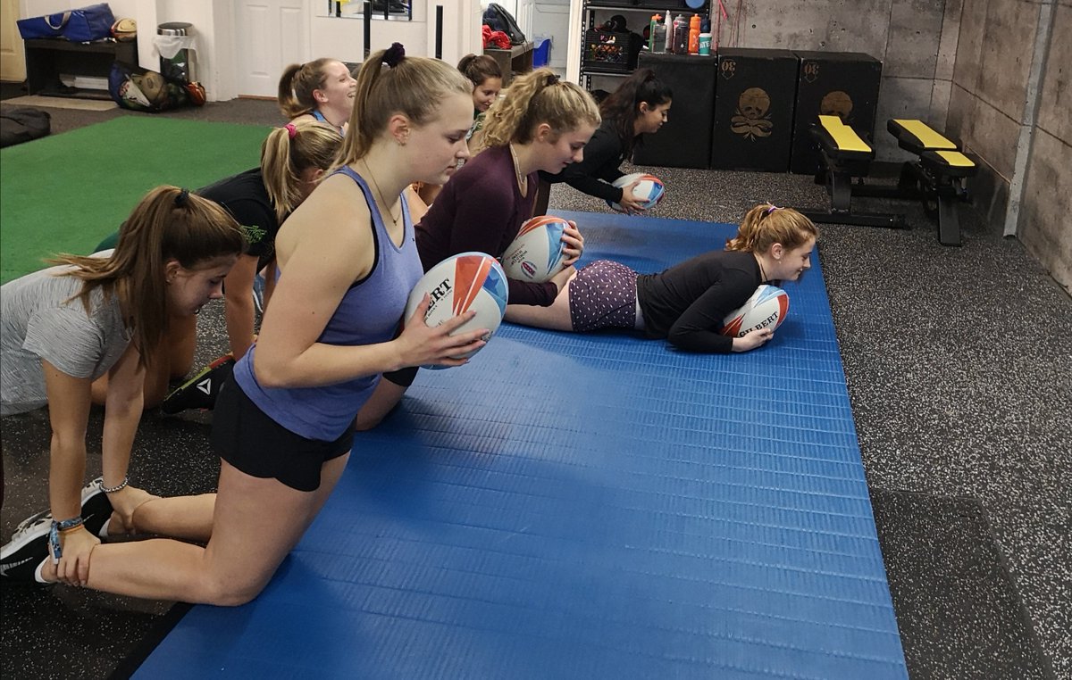 Junior girls working hard this offseason... Weekly gym sessions and biweekly field sessions 💪