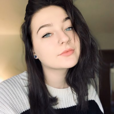 GoddessAj3's tweet photo. New profile pic 😘
 #findomme #findom https://t.co/JSyhr0iJOK