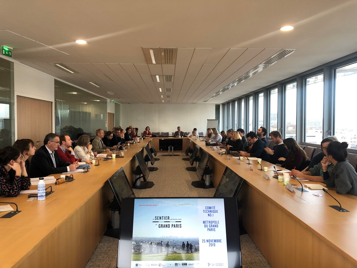 .<a href="/GrandParisMGP/">Métropole du Grand Paris</a> soutient le <a href="/sentiergrdparis/">Sentier du Grand Paris</a> et réunit en présence de Danièle Premel, vice-présidente déléguée au Développement culturel, les acteurs de ce projet qui offrira dès 2020 un itinéraire de #randonnée traversant 95 communes de la Métropole du Grand Paris