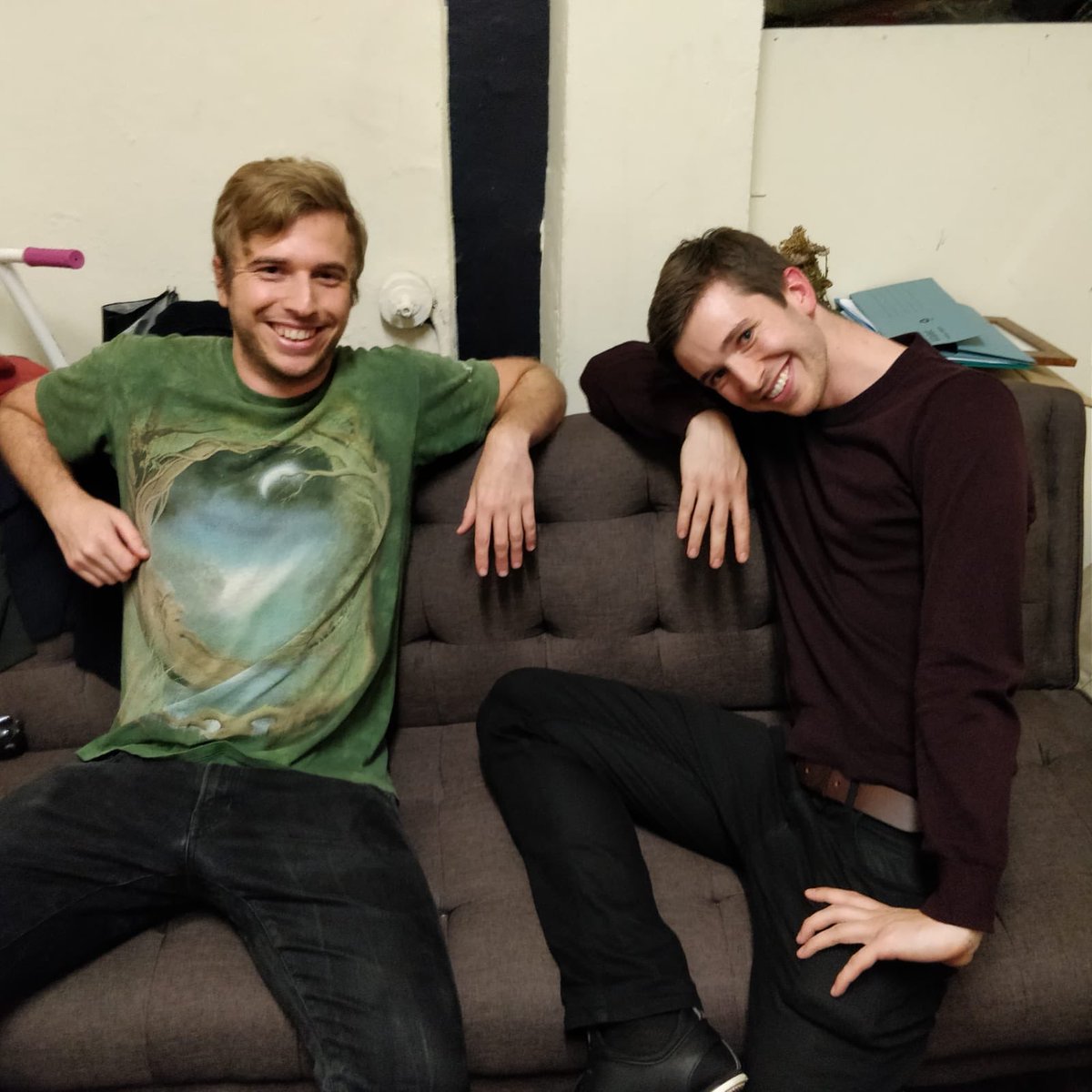 FAImprov's tweet image. They might look sweet, but these are two of the fiercest CAGE MATCH competitors the FA has known. Will they be crowned improv champions for the third time this Thursday? Not if @JustFriendsYeah and @PickleFranston get their way. Your vote decides! thefreeassociation.co.uk/fashowslist/ca…