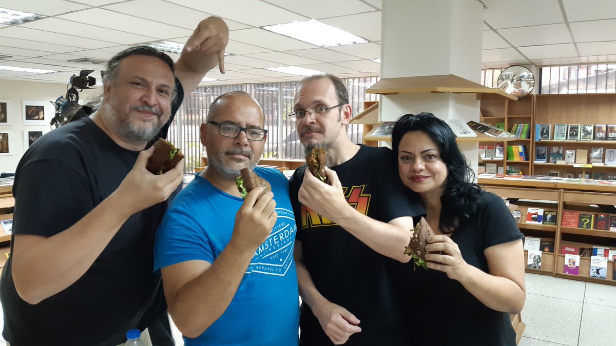 MetalExtremoVe's tweet photo. El día sábado 23 de noviembre tuvimos la oportunidad de trabajar en @MetalExtremoVe y nos acompañó el maravilloso sabor de @lauraparalleva1 https://t.co/llXjEKmEJR