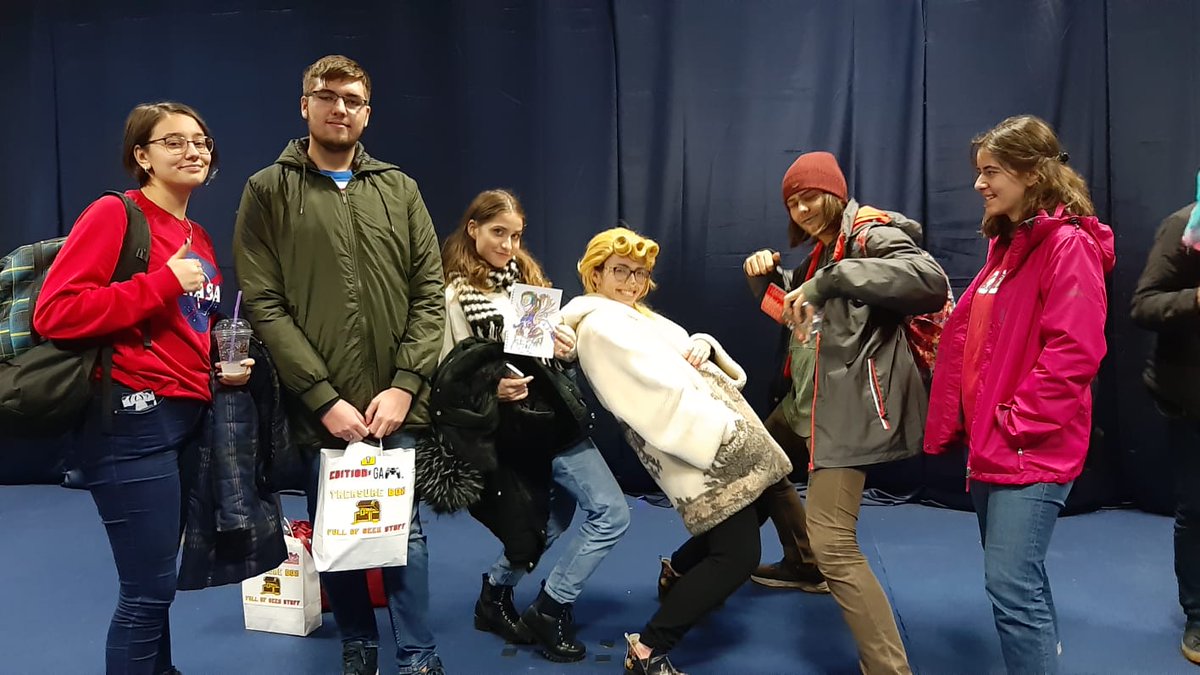 Syndrish_28's tweet image. Wanted to share here too. I uhhhh i did a thing. Also i love my dudes and grils @_Hebi_23_ 

#JJBA #cosplay #jjbacosplay #giornogiovanna #ventoaureo