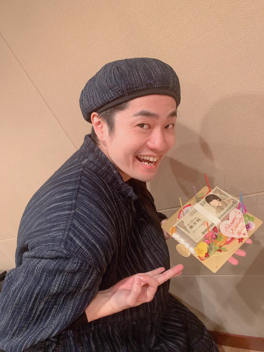 こんなケーキ初めて見たwww11月26日は福山潤さんの誕生日