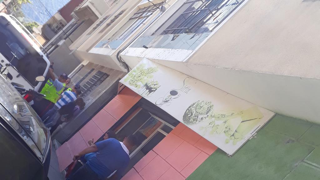 promedehum's tweet photo. El dueño del edif. Chama cambió de abogado, ahora tiene a José Luis Saldate, abogado que también ha formado parte de desalojos forzosos en #Mérida junto a la juez Francina. #25Nov https://t.co/F8m0CEA3jJ