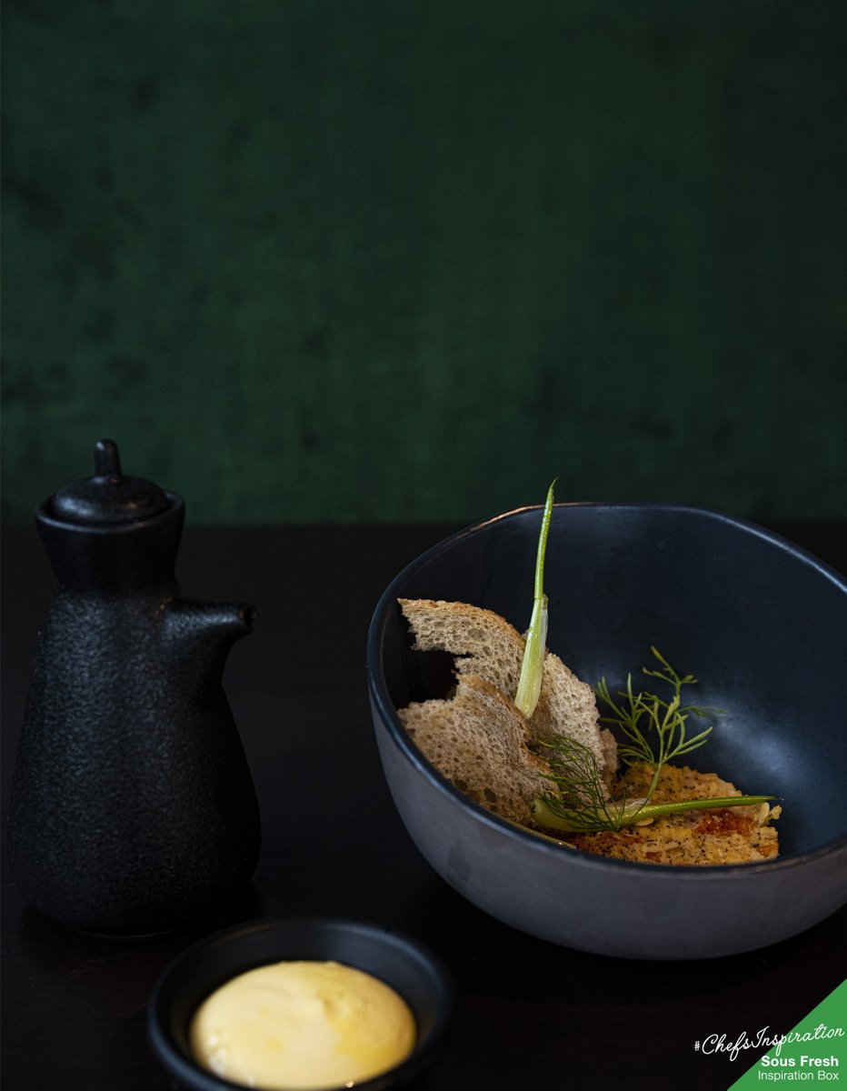 SousFresh's tweet image. ⭐️ Inspiration box recipe!
Vegan bouillabaisse! Chef Jules Heijnen from restaurant Taste of V makes a fresh combination of chickpeas, marrow cabbage and micro fennel!🥘

bouillabaisse / pie of chickpeas / marrow cabbage / micro fennel

ow.ly/Aeq650xjNIP

#chefsinspiration