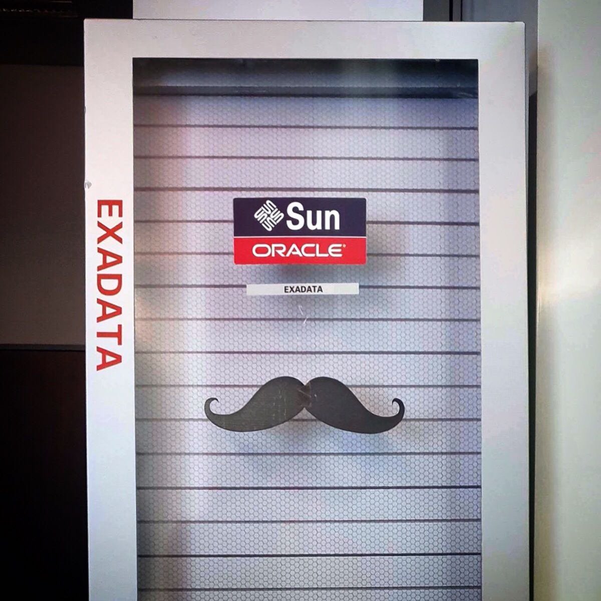 OracleExadata's tweet photo. What can we say, #Exadata had to take part in the @Oracle #Movember fun! 👨🏻

Join us, pass it on, and challenge your friends to join the #OracleMoContest for a chance to win #AirPods 👇

1️⃣Post a photo of your mustache
2️⃣Tag @Movember + 3 friends
3️⃣Use #OracleMoContest https://t.co/2VsTEqm2o4
