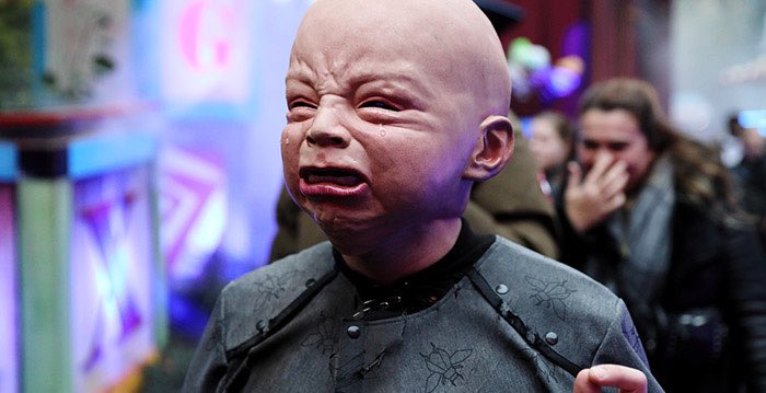 looopings's tweet photo. Halloweenacteur Walibi Holland meermaals mishandeld: 'Blijf met je klauwen van scare actors af' https://t.co/dHTbGUWFR9 https://t.co/qCzD7bMfsg