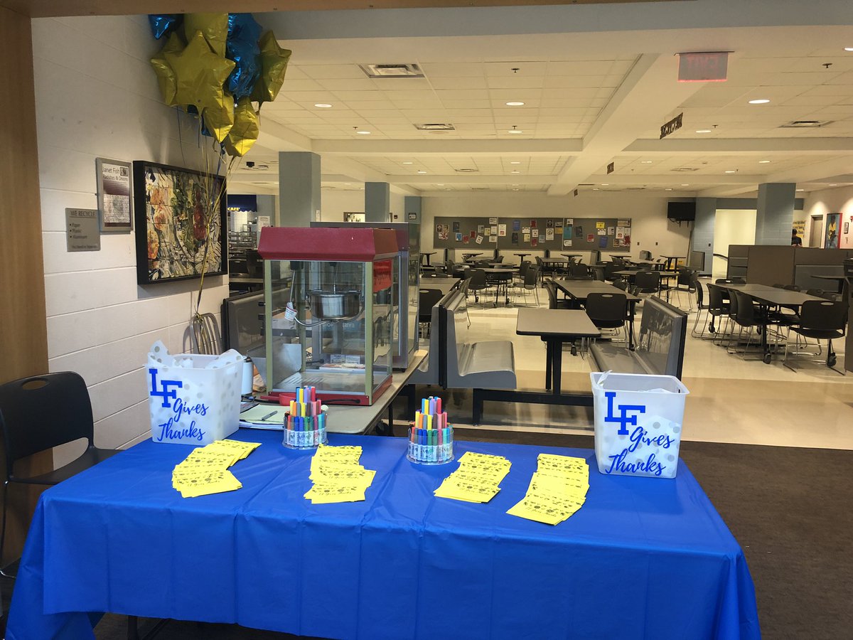 LFHSActivities's tweet photo. Stop by the Student Activities table in the cafeteria today to grab some popcorn and write down what you are thankful for this year! #ThankfulforCommunity #ThankfulforLFHS #LFLeadstheWay https://t.co/CTsEESo1cm