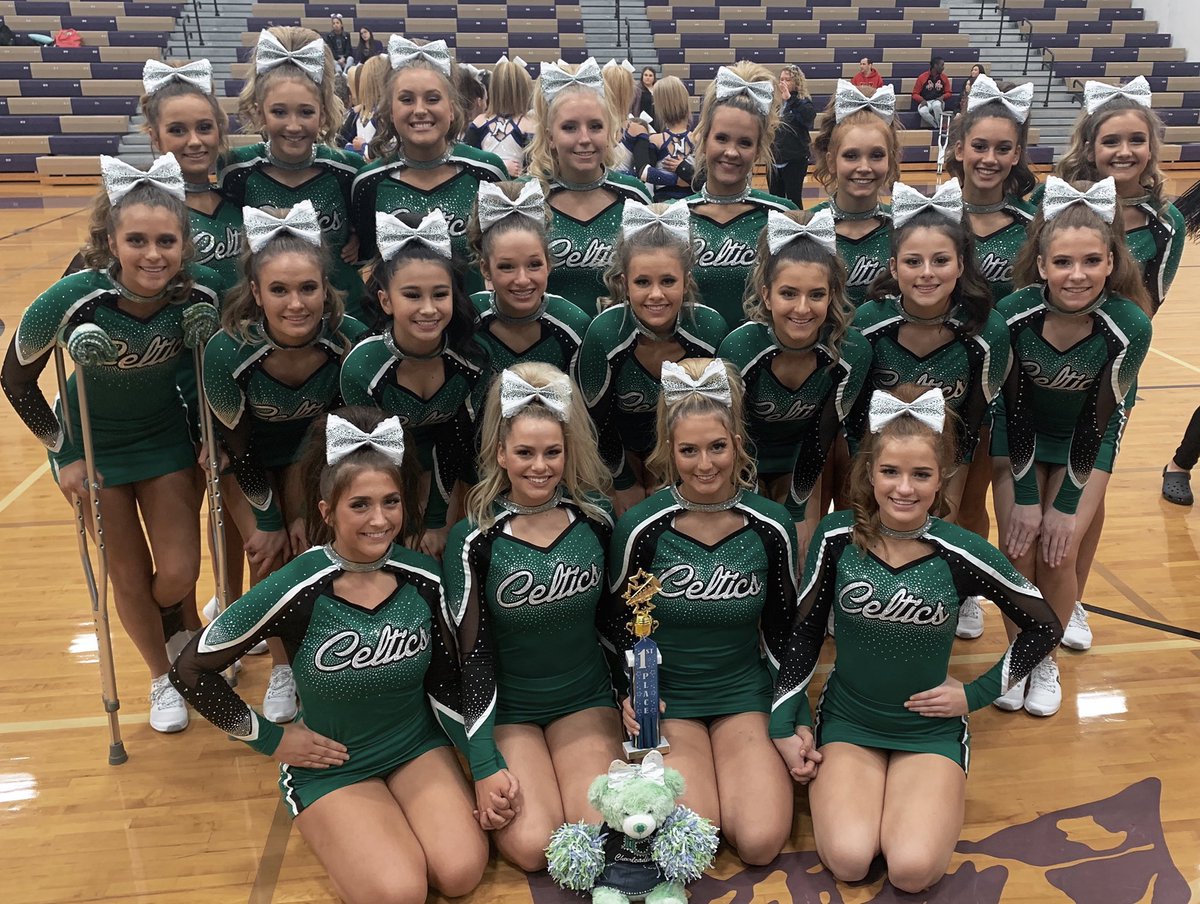 girls_in_green's tweet image. 1st place for the Girls in green! #HCTCB
Thank you @WHSSpiritline for hosting such a nice competition! 💚