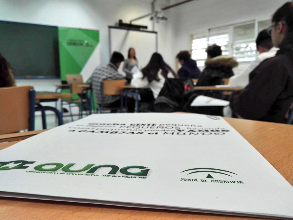 #ConoceTusDerechos, una iniciativa de <a href="/auna_and/">AUNA</a> en colaboración con <a href="/IAJuventud/">Instituto Andaluz de la Juventud</a> que enfrenta la precariedad juvenil en Andalucía con formación en aulas de Granada y Málaga #YouthGoals 

relatosevilla.com/2019/11/jovene…
