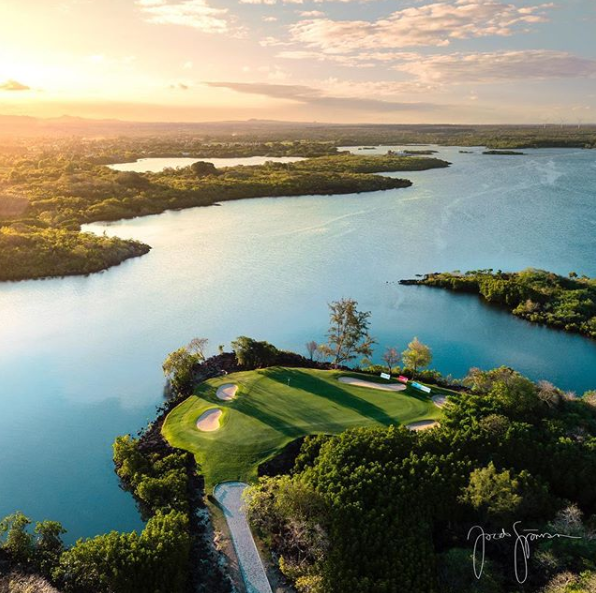 GolfingMauritiu's tweet photo. ✔ 18-holes
✔ Par 72
✔ Designed by legend Hugh Baiocchi.

The #LegendsGolfCourse gives every golfer the chance to test their ability while providing a thrilling experience, all while having an amazing day out under the Mauritian sun.
https://t.co/nF7PUiDd5D

📸: @sjoman_jacob https://t.co/tlWTFI72j2