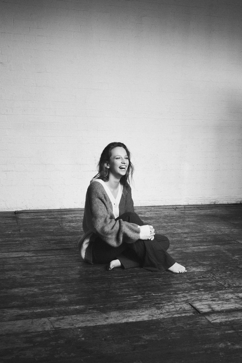 1883Magazine's tweet photo. From playing a victim of grooming in BBC #drama #ThreeGirls to a darkly-driven student in #Cheat. We meet @MollyWindsor97 to chat storytelling + her latest role as a lab assistant w/ a dark past in #Traces
/
-->https://t.co/1xfY9WmidR
📸 @joshshinner #MollyWindsor #1883magazine https://t.co/PtRmpBiS4P