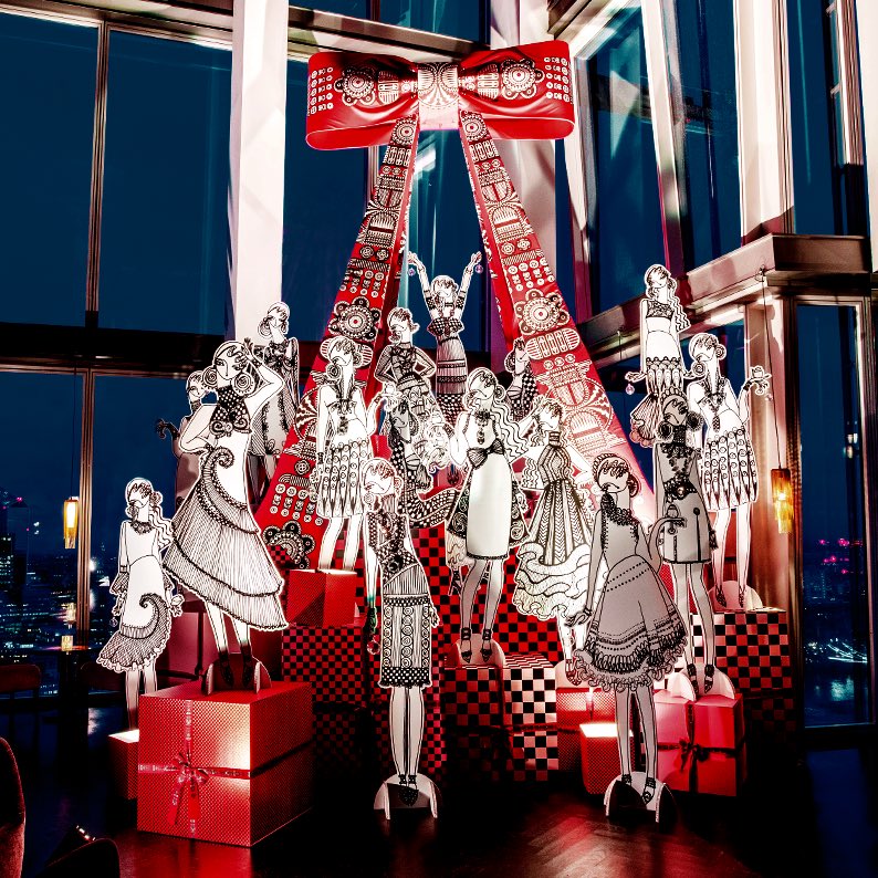 Holly Fulton (@studio_fulton) on Twitter photo !!!DECODANCE!!! Our Christmas installation with @VeuveClicquot at <a href="/aquashard/">aqua shard</a> <a href="/TeenageCancer/">Teenage Cancer Trust</a> ❤️🍾❤️🍾❤️🍾❤️ !!!DECODANCE!!! Our Christmas installation with @VeuveClicquot at <a href="/aquashard/">aqua shard</a> <a href="/TeenageCancer/">Teenage Cancer Trust</a> ❤️🍾❤️🍾❤️🍾❤️