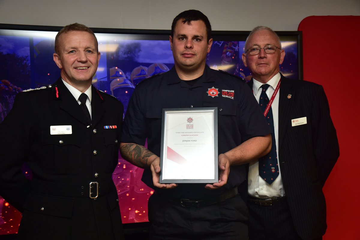 HantsIOW_fire's tweet photo. Previously a fire safety inspector, a head chef, and a manager at Morrisons ๐ฅ๐จโ๐ณ
Newly graduated firefighters Ashley O'Hagan, Jonjoe Ford, and Curtis Miles are now all keeping the people of Portsmouth safe at @Cosham23 ๐๐
#HFRSGraduation #999Family @HFRS_Academy https://t.co/or3HoABXTn