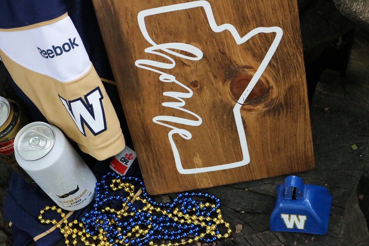 burlapandlacemb's tweet photo. WHAT A WIN!! ⭕🏈
@Wpg_BlueBombers #GOBOMBERSGO #winnipegbluebombers #greycup2019 #bringhomethecup #29years #madeinmanitoba #handletteredsigns #woodsigns #homedecor #canada #manitoba #mb #winnipeg #burlapandlacemb #burlapandlace https://t.co/IHIt2NqUw7