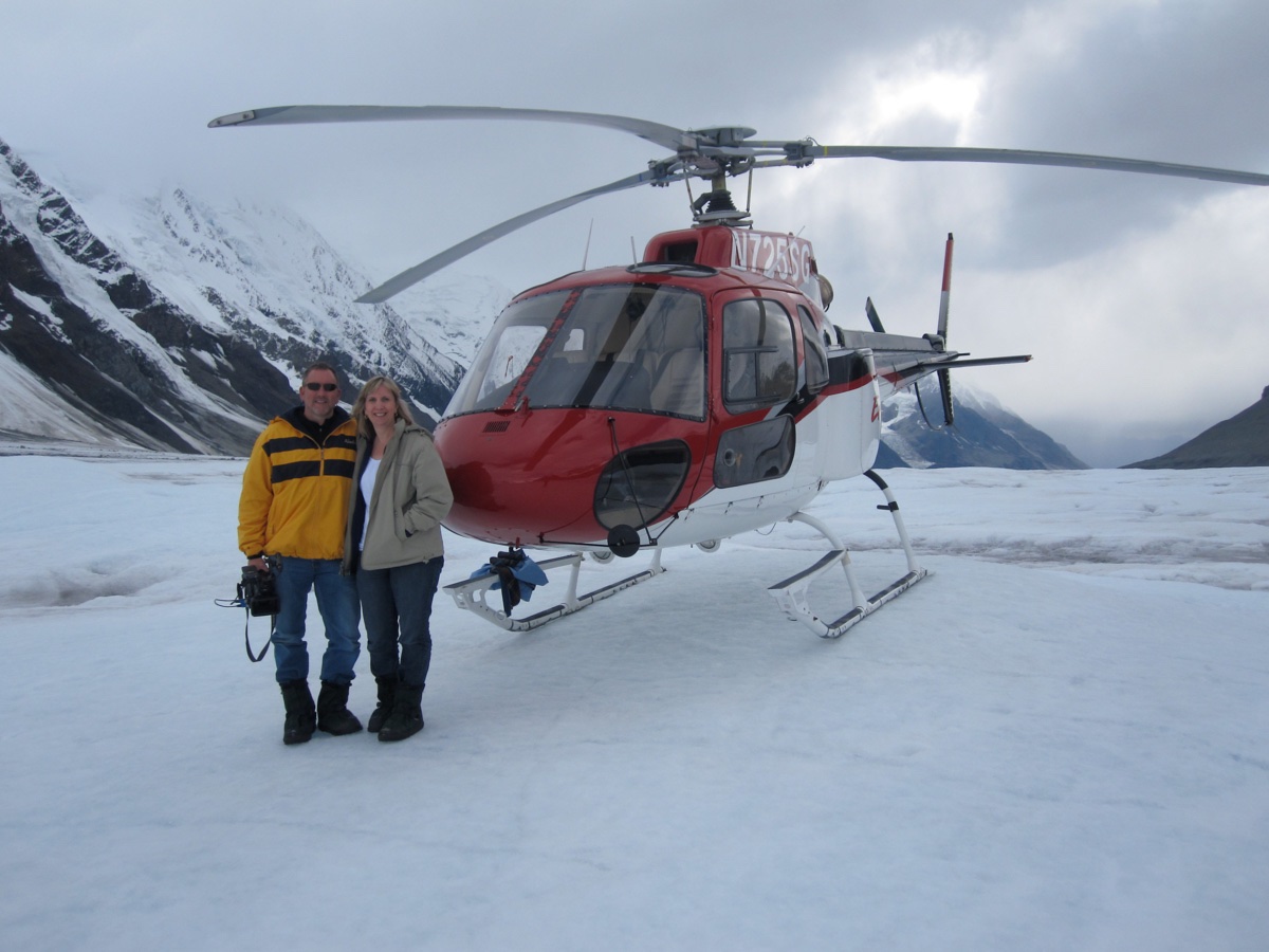 RickGriffin's tweet image. Today's #Top4Theme is #Parks! Here 4 of my faves: 
1 Great Smoky Mountains NP
2 Glacier Bay NP in Alaska
3 Glacier NP in Montana
4 Denali NP in Alaska

*Choose 1-4 photos of parks
*Use the above 2 hashtags
*Tag our hosts: @GreenMochila @CharlesMcCool @Giselleinmotion @Touchse