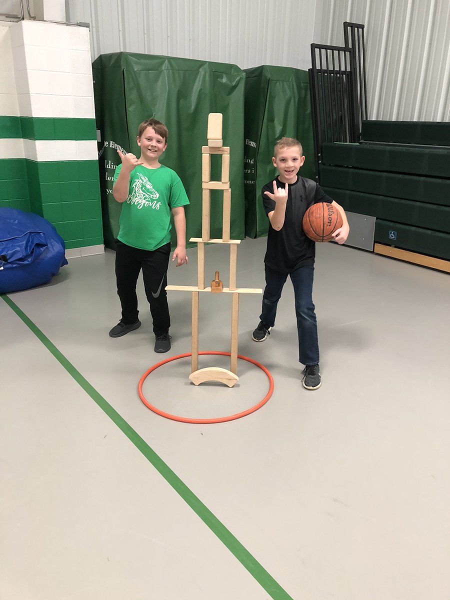 Sole@creative structures that were built in PE today #bLEADsgreen