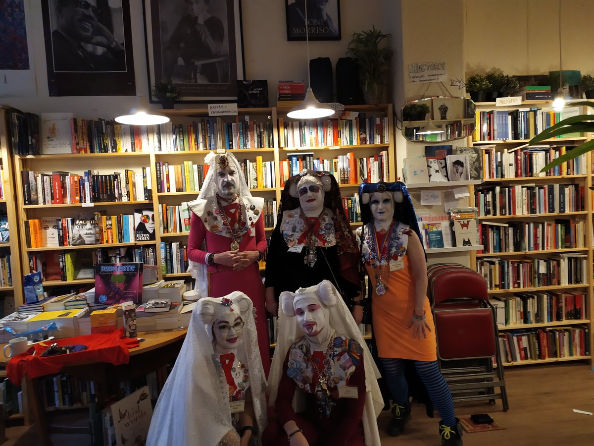 We had a fabulosa time <a href="/Lighthousebks/">Lighthouse - Edinburgh’s Radical Bookshop</a> yesterday ending @BookWeekScot in style. Thanks so much to everyone who popped in for a cuppa and a #Blether! 😘