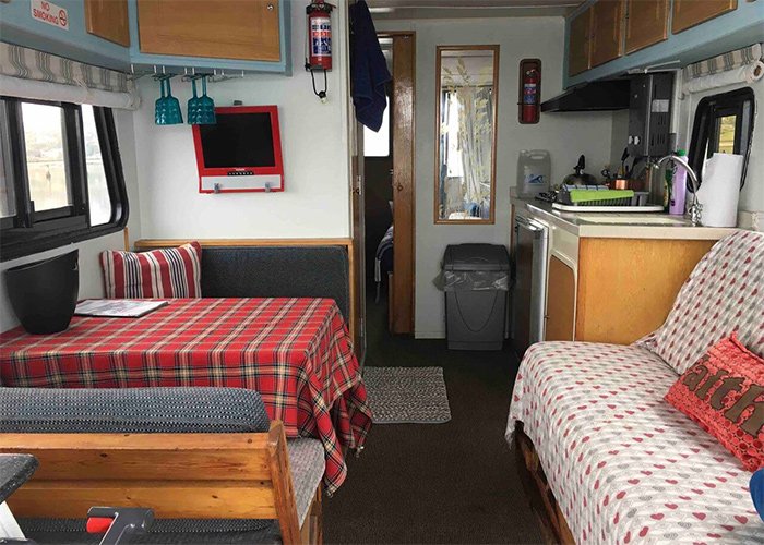 JessicaSnapper's tweet image. A holiday with a difference? Experience the beauty of the Knysna Lagoon right on the water &amp;amp; rent
The Little Mermaid, a self-catering houseboat on the Knysna Lagoon.
Visit their brand new website knysnalagoonboathouserentals.co.za for more
#houseboats #knysnahouseboats #gardenrouteholidays