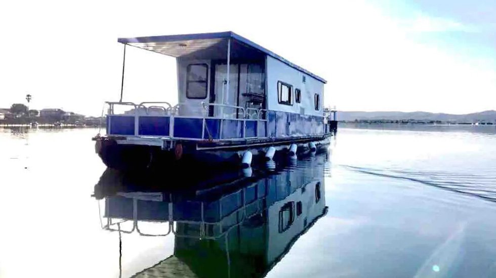 JessicaSnapper's tweet image. A holiday with a difference? Experience the beauty of the Knysna Lagoon right on the water &amp;amp; rent
The Little Mermaid, a self-catering houseboat on the Knysna Lagoon.
Visit their brand new website knysnalagoonboathouserentals.co.za for more
#houseboats #knysnahouseboats #gardenrouteholidays