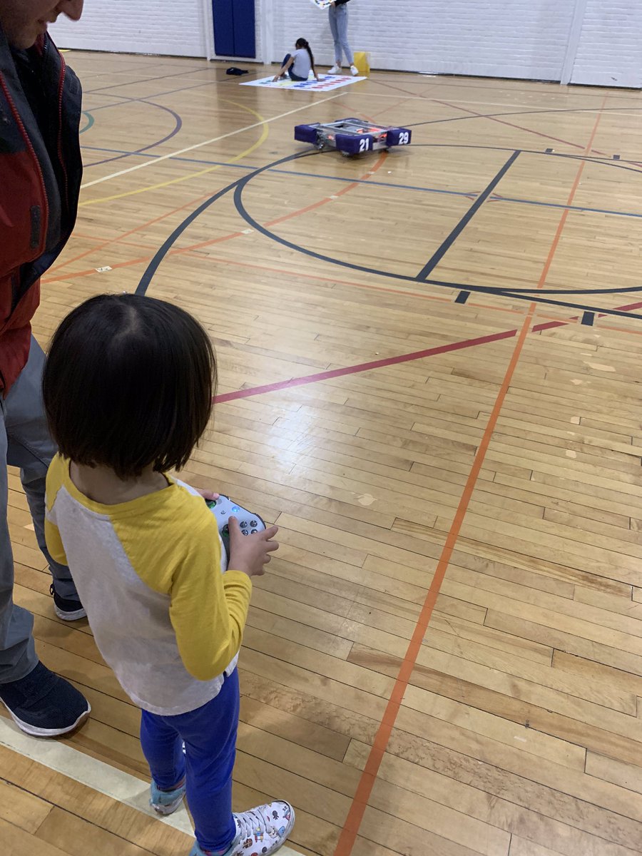 swrobotics's tweet image. A few shots from our outreach event at Jefferson! Thanks to everyone for attending! #frc