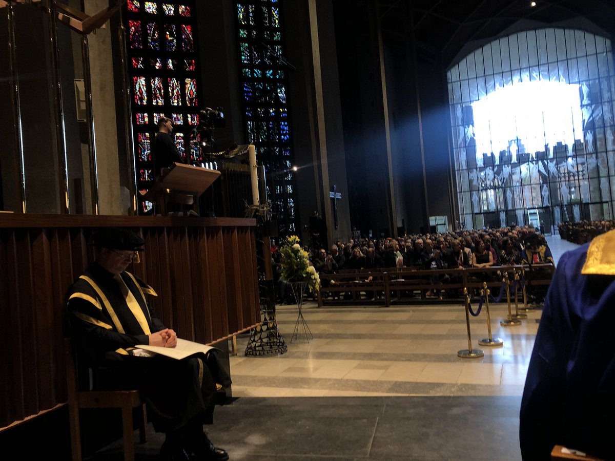 AshmanPatricia's tweet photo. What an emotional and incredible day ... so proud of the new engineers class of 2019. #CovEngineersRock #CovGrad @covunieec @covcampus #ILoveMyCourse #CoventryUniversity https://t.co/OJZYt5o0fn