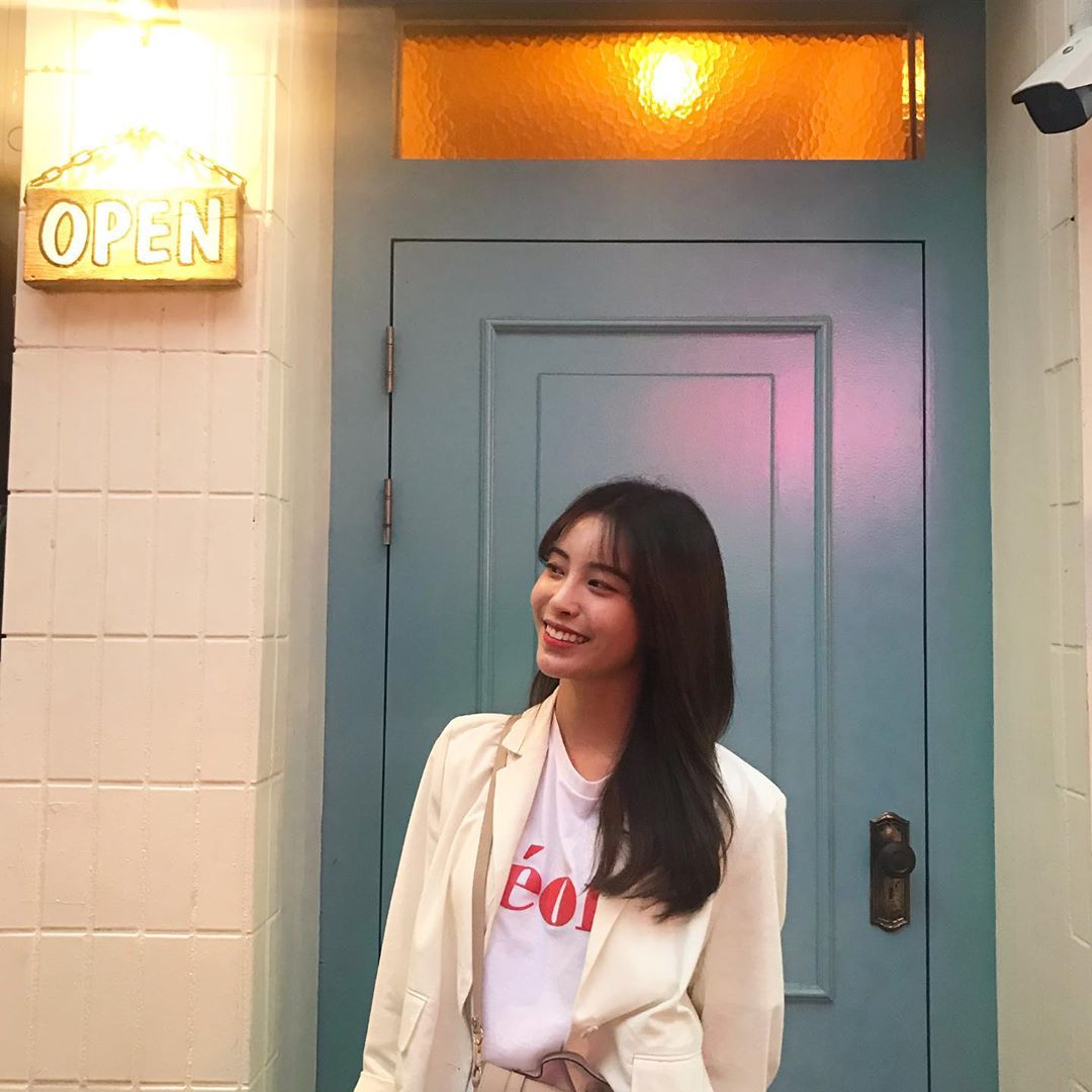 archiveneon's tweet photo. © iani__o https://t.co/4cOr1rIPt4