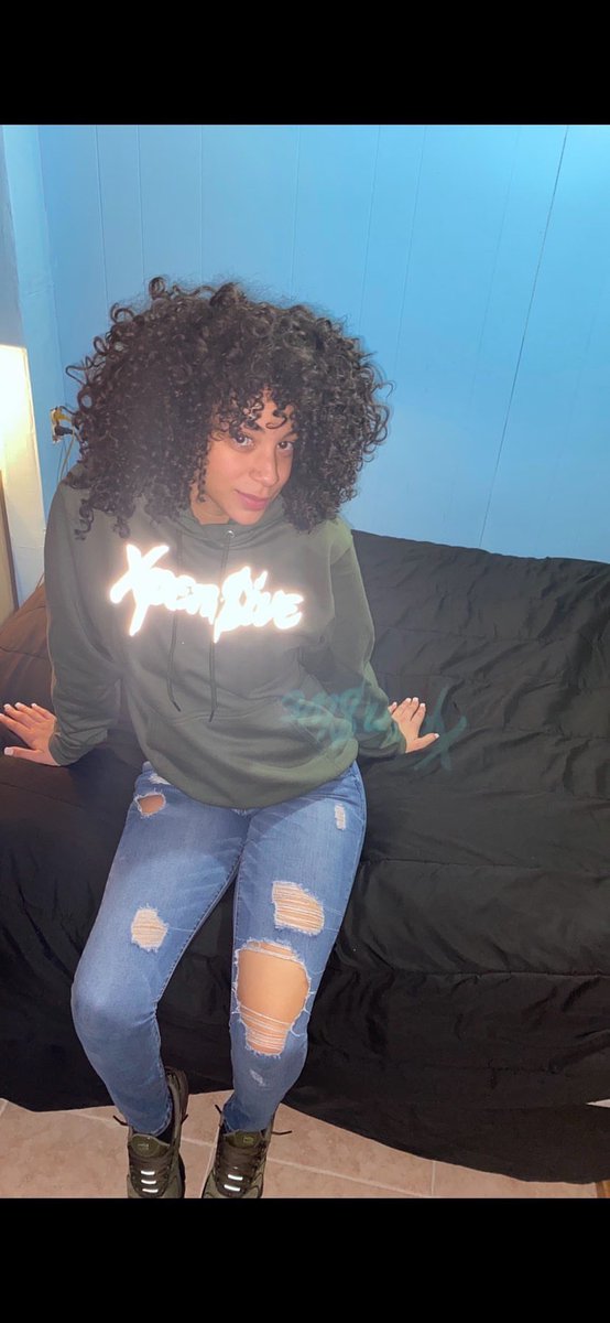 Xpen$ive tweet media