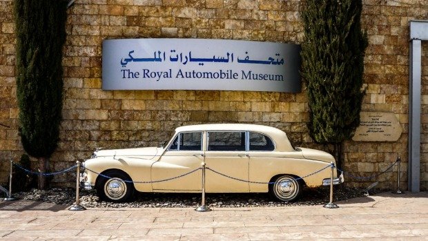 The <a href="/RoyalMuseumJo/">متحف السيارات الملكي</a>, which displays more than 70 classic cars and motorbikes from the personal collection of King Hussein as well as the rover used in filming "The Martian," offers a different glimpse of history and a unique retelling of the story of modern Jordan.