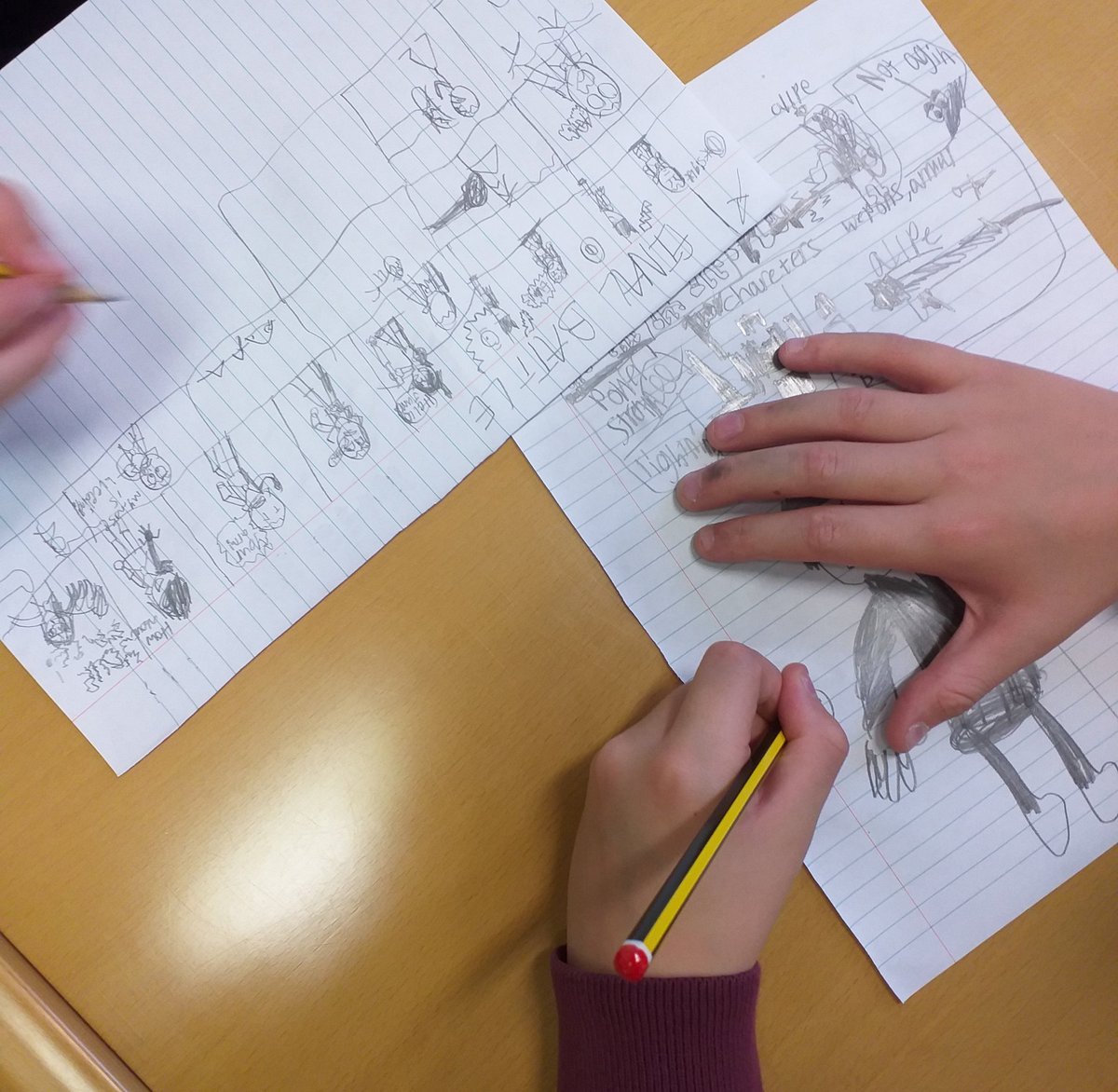 KinghornCommLib's tweet photo. Some pics of our flash fiction event last week with @sarahpbroadley and the unstoppable p6's and 7's of #kinghornprimaryschool. 'I wish we could do this every week!' said one participant. Thanks so much Sarah! #creativitymatters https://t.co/goWgqYlumG