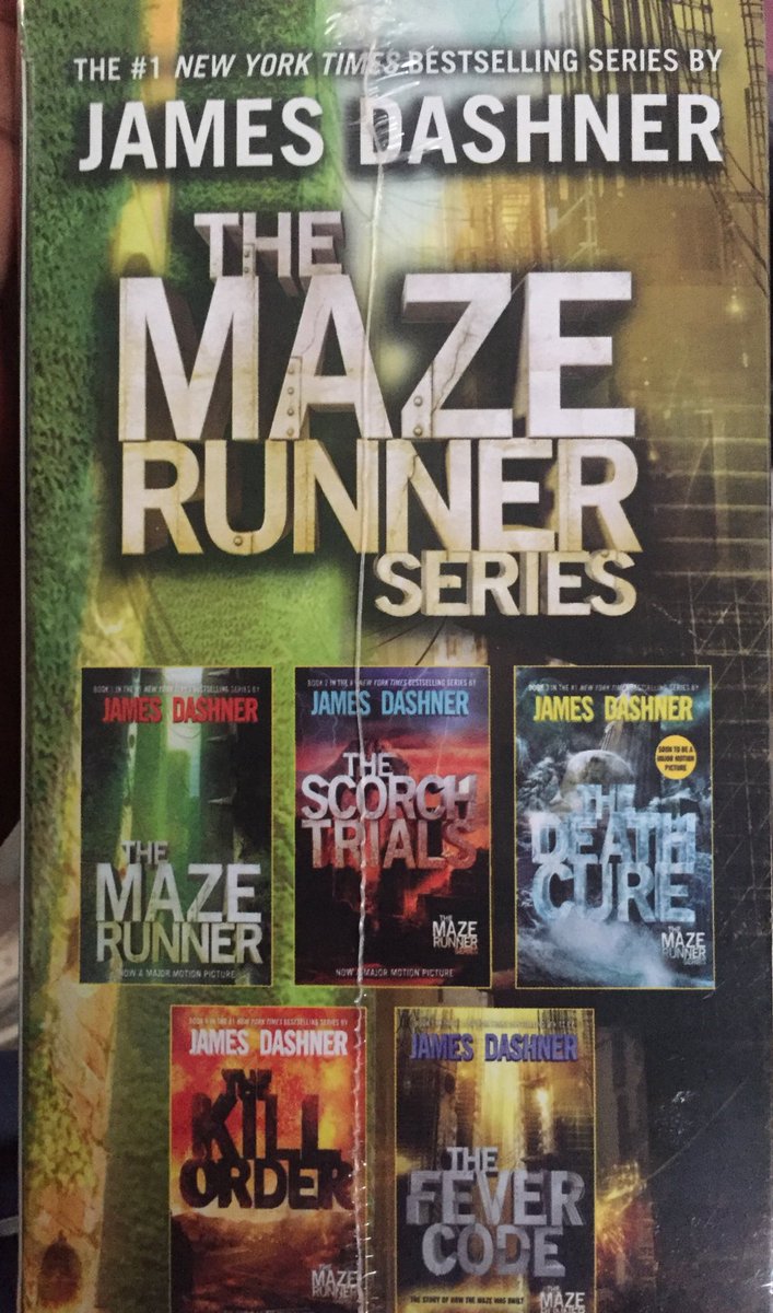 oceaniyzz's tweet photo. Just got myself some new books #endlessreading https://t.co/f34Dcd0ApB