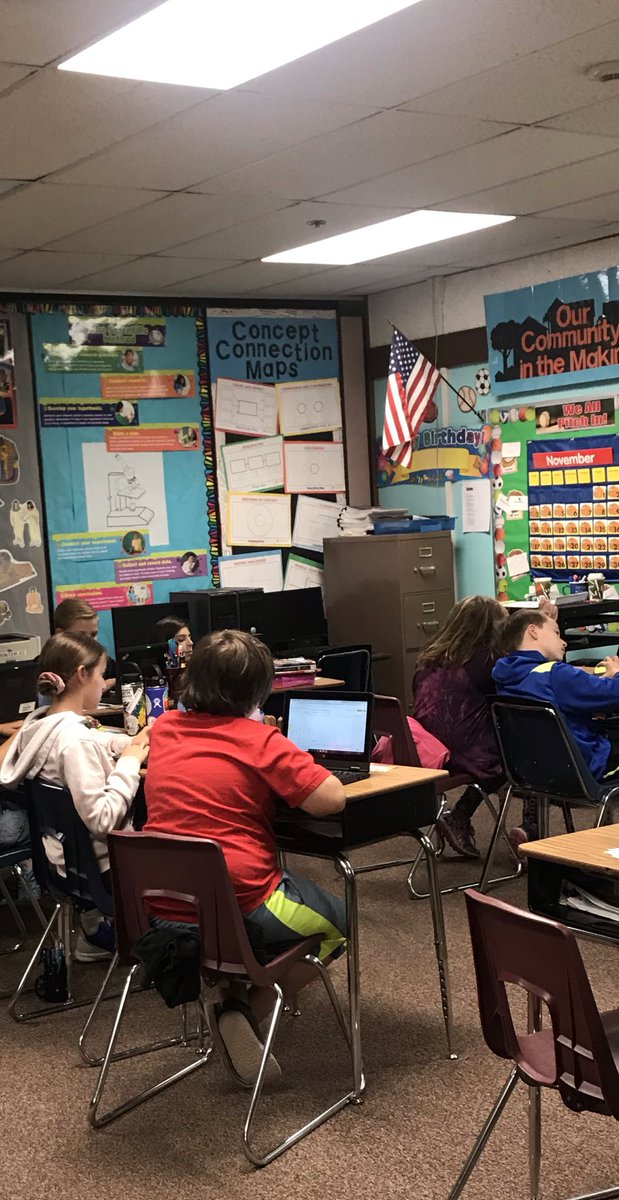 edtechnogal's tweet photo. @MPSAZEdTech At Hermosa Vista, Mrs. Barcia and her 6th Grade students are learning how to use Google Classroom to create slideshows! They are creating presentations on Ancient Egypt. #googleclassroom https://t.co/LKxzVACVDj