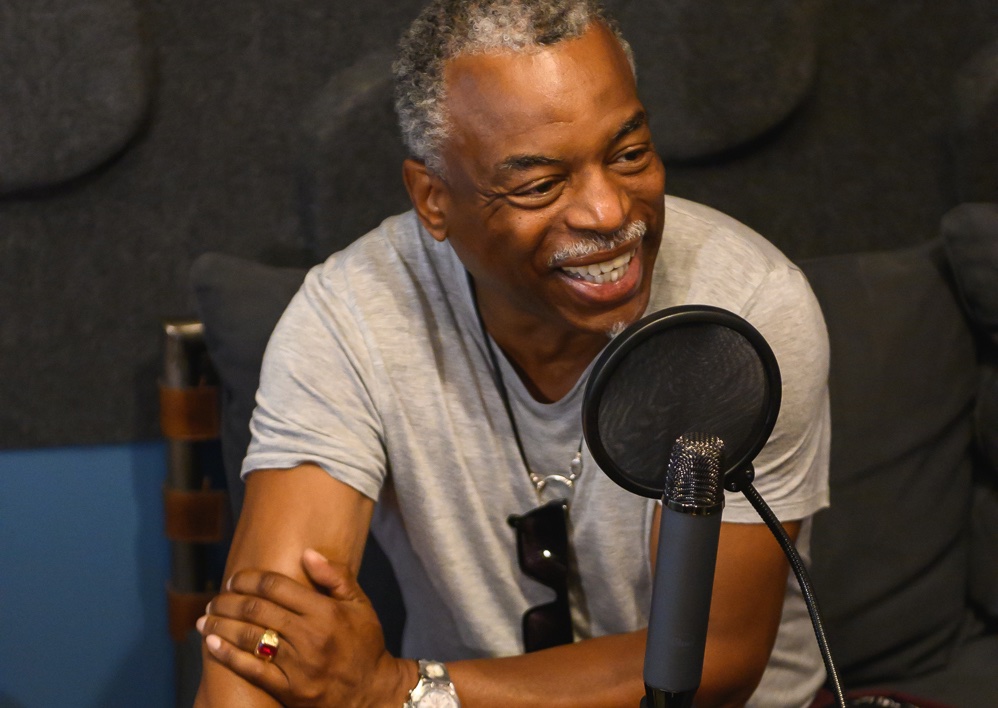 jumblethink's tweet image. What makes a great story?  I sat down with @levarburton to discuss his love of story and the art of #storytelling  in today's show!  We also chat about Reading Rainbow, @StarTrek, and more.

jumblethink.com/podcast/episod…