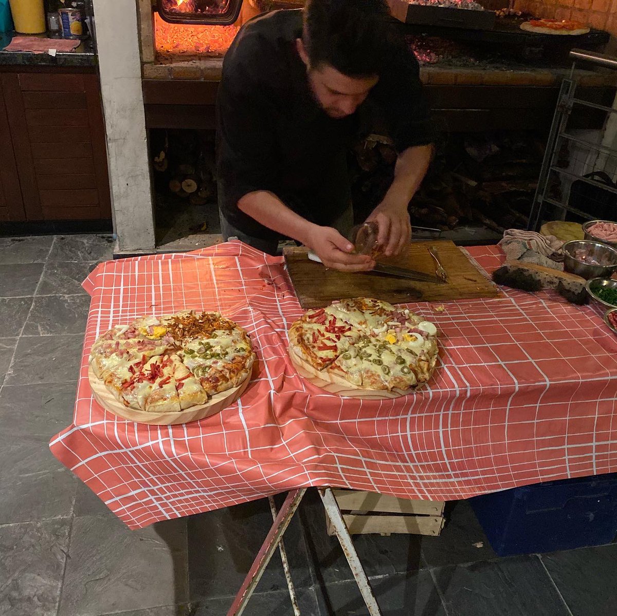 ThinkUpSoft's tweet photo. Our 2nd anniversary party was really fun! 🎂🎉🎊
We enjoyed some Chivitos and Pizzas with all Domus family! 🍕🍔
•
•
📱👨🏼‍💻Mobile App Design &amp; Development
•
• 
#softwaredeveloper 
#apps #appdev #appdevelopment #mobiledevelopment #iosdev #iosdevelopment #androiddeveloper https://t.co/xDWKTPsjKc