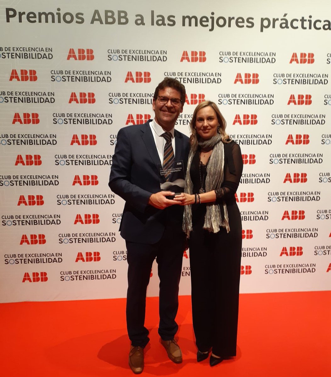 And the award goes to… ¡CELSA Group! We got it! ABB &amp; Club de Excelencia en Sostenibilidad have awarded CELSA Group the prize for the best practice in #digitalization.