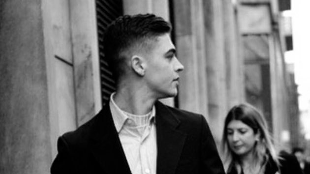 misafehavens's tweet photo. He’s perfect in every single detail, bye. https://t.co/UpoJXcFMRO