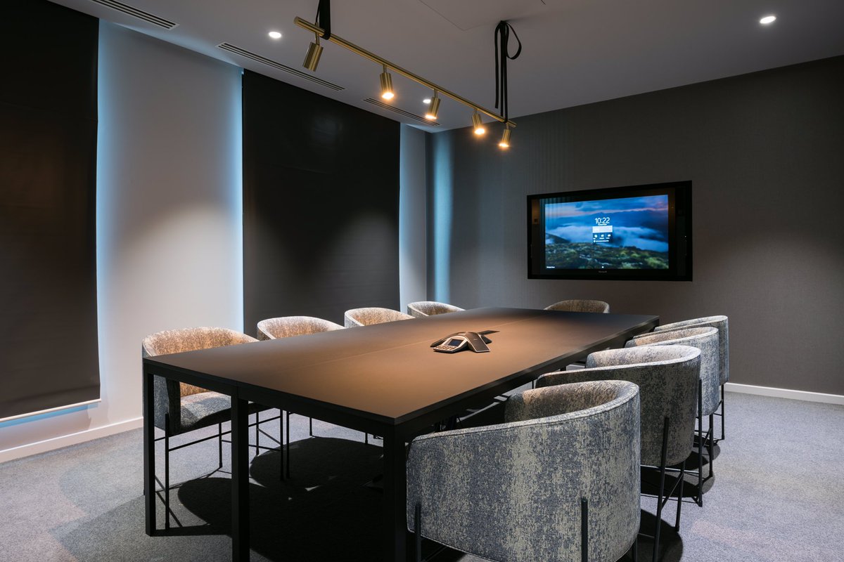 OdGroupLondon's tweet photo. Looking for some meeting room inspiration? We have the inspiration you need. Take a look around our LinkedIn for more images https://t.co/bZhrh6nCYY #meetingroom #odgroup #odinteriors #officeinteriors #designandbuild https://t.co/MgM5taKR3s