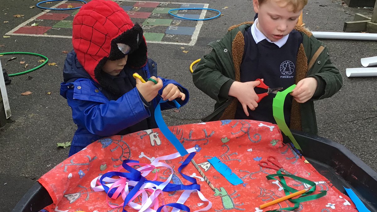 Reception have been busy strengthening their hands with some outdoor scissor skills. #physicaldevelopment #outdoorlearning #fircroftfamily