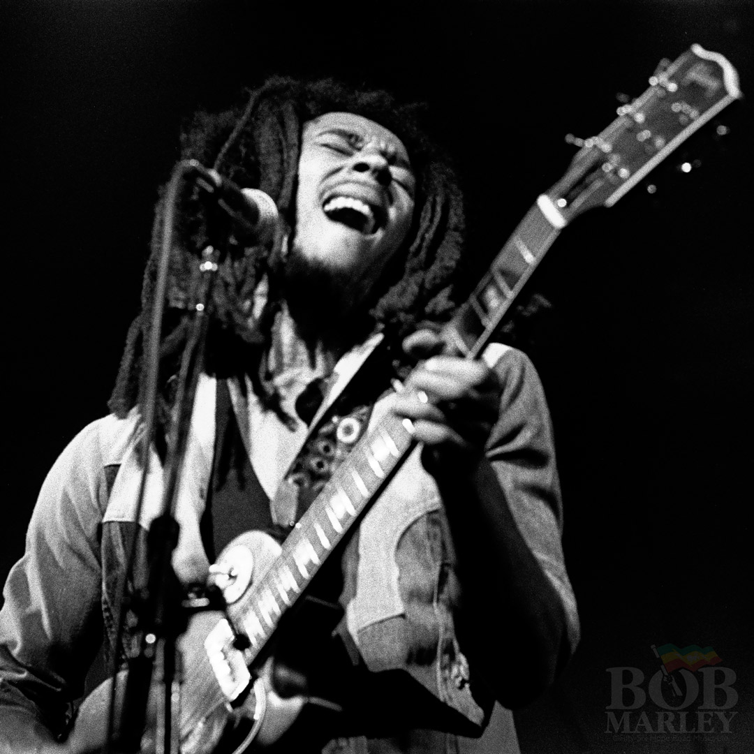 bobmarley's tweet photo. "Ain't no rules, ain't no vow, we can do it anyhow: I'n'I will see you through." #Jamming

📷: @_dennismorris https://t.co/fh6VNZ5DoA