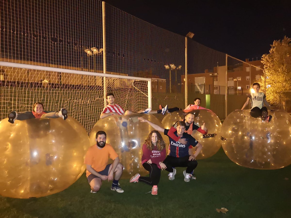 FutbolBubble's tweet photo. Nuevo fin de semana lleno de grupos que ham probado nuestra Bubbleexperience!!!
Gracias a tod@s!!!!
•
•
•
#futbolbubble #bubblefutbol #futbolenburbujas #bubblesoccer #ocio #madrid #cumpleaños #despedida https://t.co/ZOBl75z7UA