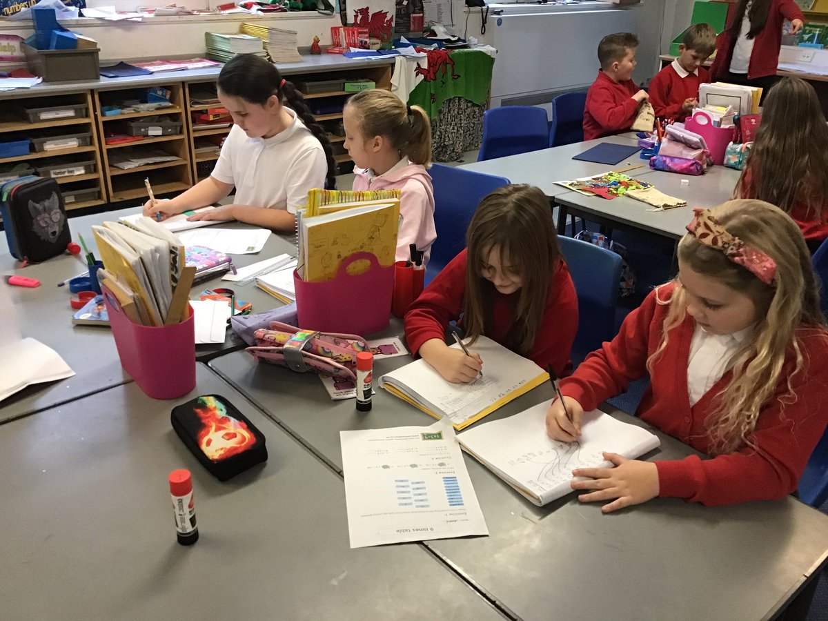 Penclawdd's tweet photo. Year 4/5 hard at work this morning with their maths reasoning carousel. #Yr45 #PencNum https://t.co/k1tkeJThHA