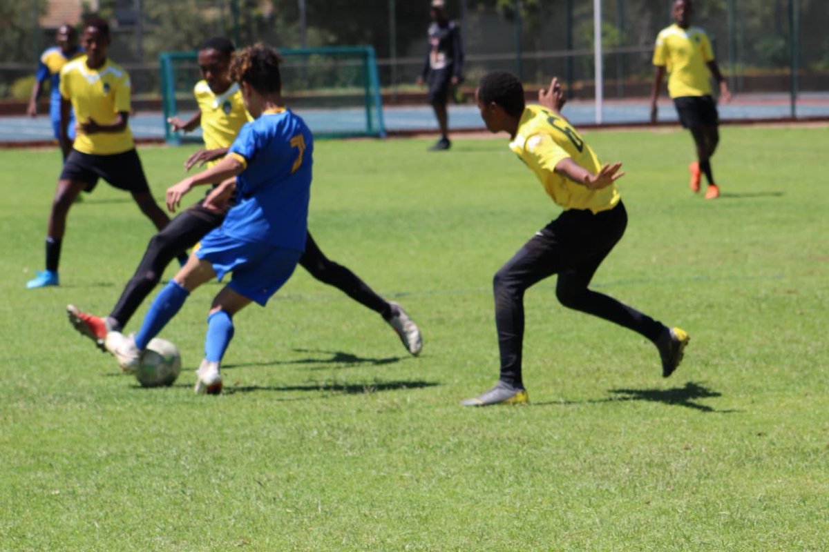 DevelopmentFeet's tweet photo. Thanks @Transitionfball  💛💛⚽️🔥🇿🇦
#Fastfeet
#Polokwane https://t.co/q0QnLsNHvy