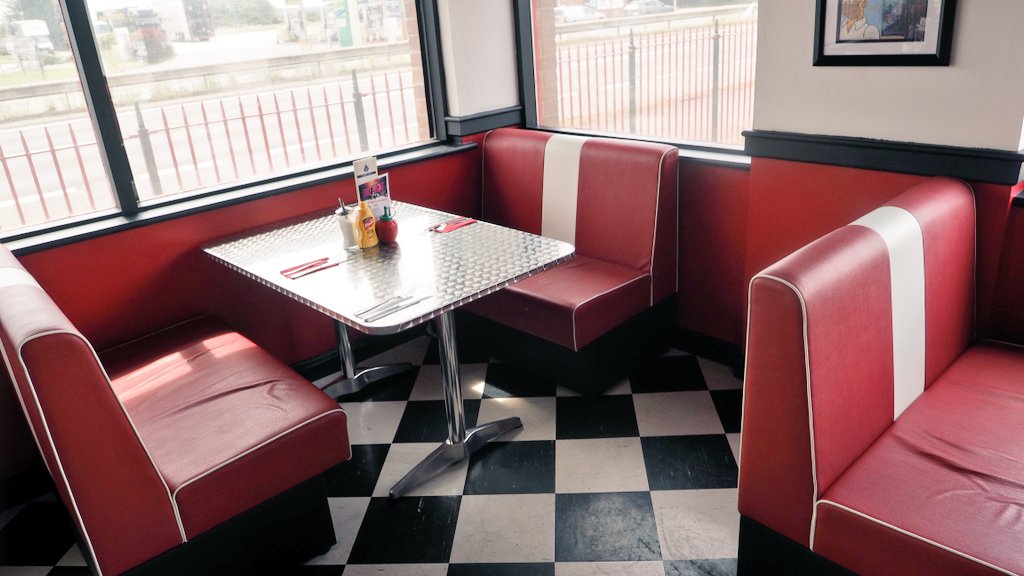 MainStDiner570's tweet photo. Going on a lunch/dinner date? We have the perfect spot! Call today to make your reservation for the "Couple's table" (570)555-1234 https://t.co/D42e3nYSgY