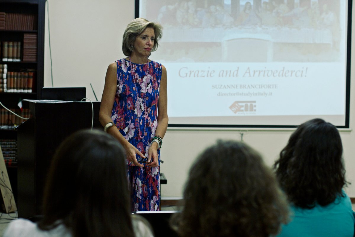 Study in Italy tweet media